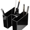 Ein schwarzer Stifteköcher mit verschiedenen Stiften befüllt